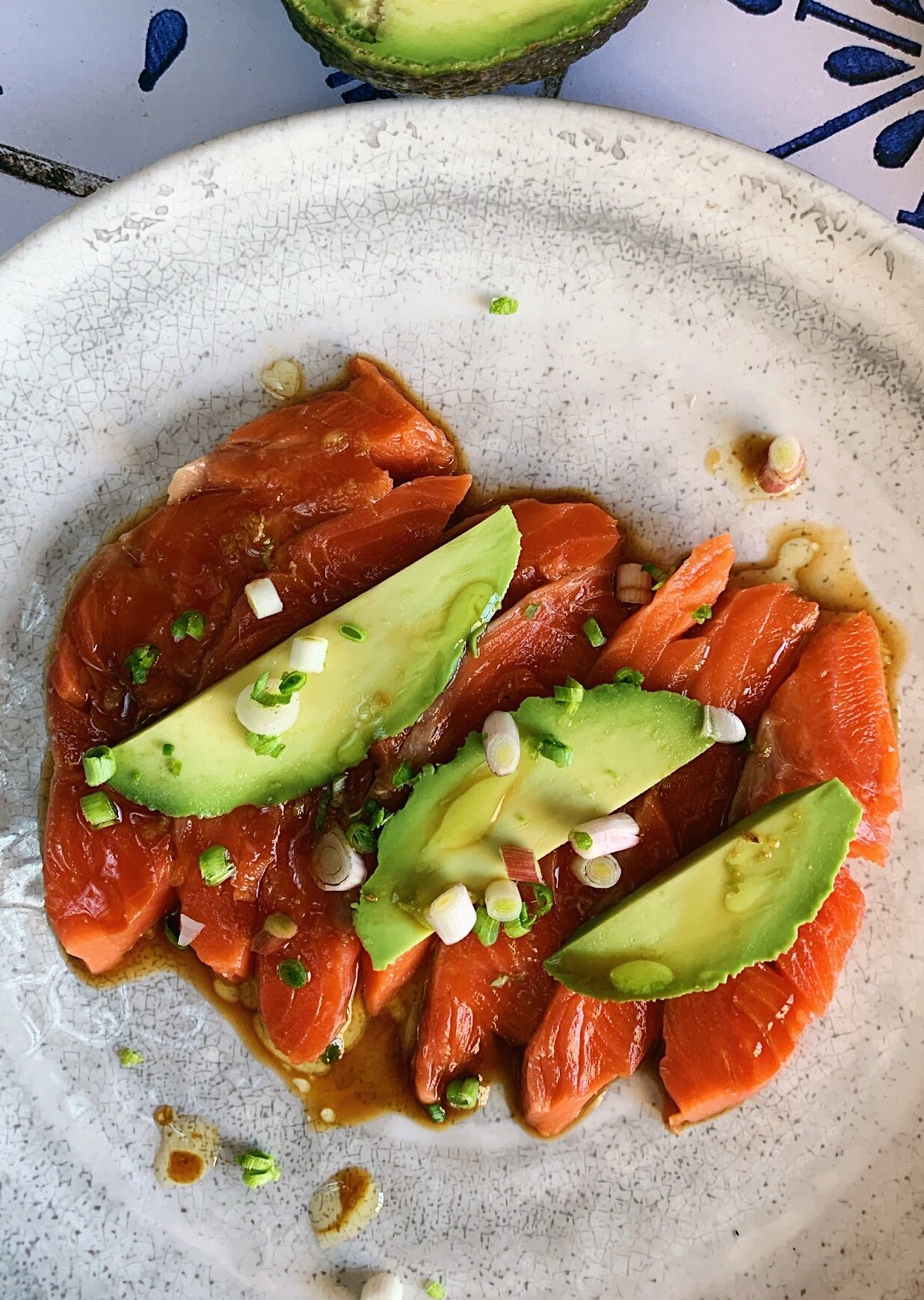 Tiradito de salmón rojo de Alaska